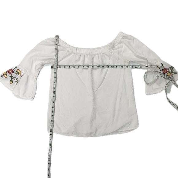 White Off the Shoulder Top - Picture 7 of 12